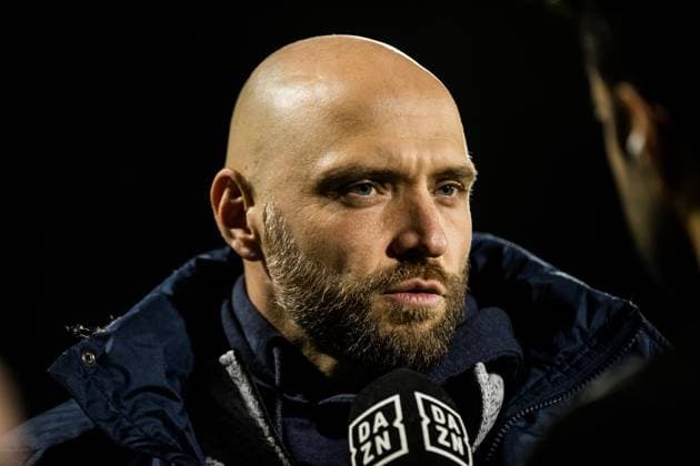 GOOGLE Pixel Frauen Bundesliga 1 FC Koeln TSG Hoffenheim 13 11 2023 Stephan Lerch TSG Hoffenheim, Coach in DAZN Interview GOOGLE Pixel Frauen Bundesliga 1 FC Koeln TSG Hoffenheim, Koeln, Franz Kremer Stadion DFB REGULATIONS PROHIBIT ANY USE OF PHOTOGRAPHS AS IMAGE SEQUENCES AND OR QUASI VIDEO Copyright: xBEAUTIFULxSPORTS Wunderlx