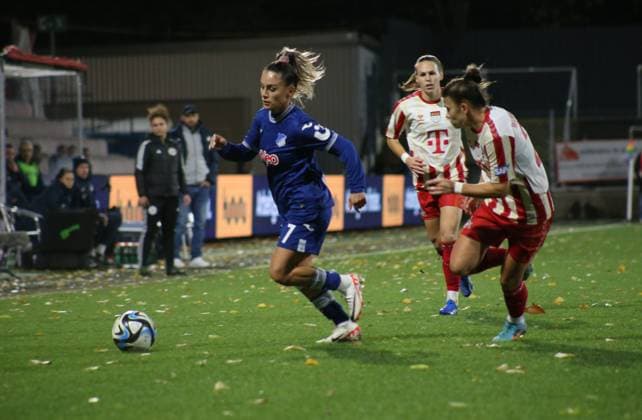 13 11 2023, xgrfx, Soccer 1 Bundesliga Women, 1 FC Köln TSG Hoffenheim emspor, v l Ereleta Memeti TSG Hoffenheim DFL DFB REGULATIONS PROHIBIT ANY USE OF PHOTOGRAPHS as IMAGE SEQUENCES and or QUASI VIDEO Köln