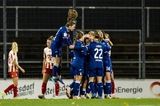 GOOGLE Pixel Womens Bundesliga 1 FC Koeln TSG Hoffenheim 13 11 2023 Cheers for 1 2 by Gia Corley TSG Hoffenheim, 10 GOOGLE Pixel Womens Bundesliga 1 FC Koeln TSG Hoffenheim, Koeln, Franz Kremer Stadion DFB REGULATIONS PROHIBIT ANY USE OF PHOTOGRAPHS AS IMAGE SEQUENCES AND OR QUASI VIDEO Copyright: xBEAUTIFULxSPORTS Wunderlx
