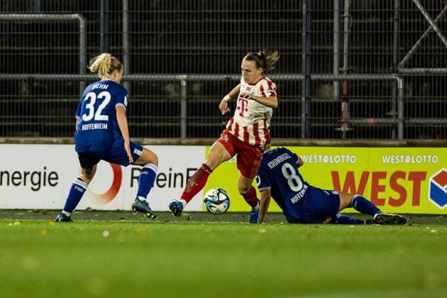 GOOGLE Pixel Frauen Bundesliga 1 FC Koeln TSG Hoffenheim 13 11 2023 Zweikampf Vanessa Diehm TSG Hoffenheim, 32 , Dora Zeller 1 FC Koeln, 19 GOOGLE Pixel Frauen Bundesliga 1 FC Koeln TSG Hoffenheim, Koeln, Franz Kremer Stadion DFB REGULATIONS PROHIBIT ANY USE OF PHOTOGRAPHS AS IMAGE SEQUENCES AND OR QUASI VIDEO Copyright: xBEAUTIFULxSPORTS Wunderlx