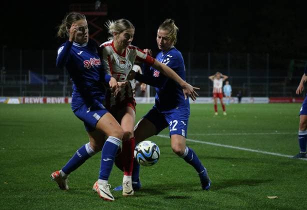13 11 2023, xgrfx, Soccer 1 Bundesliga Women, 1 FC Köln TSG Hoffenheim emspor, v l Mara alber TSG Hoffenheim , Sharon Beck 1 FC Köln , Sarai Linder TSG Hoffenheim DFL DFB REGULATIONS PROHIBIT ANY USE OF PHOTOGRAPHS as IMAGE SEQUENCES and or QUASI VIDEO Köln