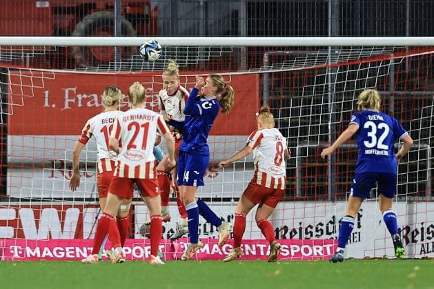 Google Pixel Womens Bundesliga 2023 2024, 1 FC Köln TSG Hoffenheim penalty area scene with Celina Degen FC, 5 , Lisa Doorn TSG, 14 Köln Franz Kremer Stadion Nordrhein Westfalen Germany