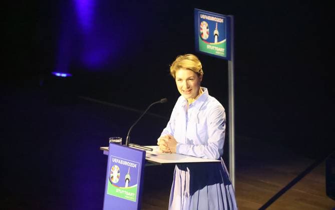 13 11 23 Podium Talk Diversity unites Germany, Stuttgart, 13 11 2023, Football, UEFA Euro 2024, Host City Stuttgart, Podium Talk Diversity unites Dr Alexandra Sußmann Mayoress