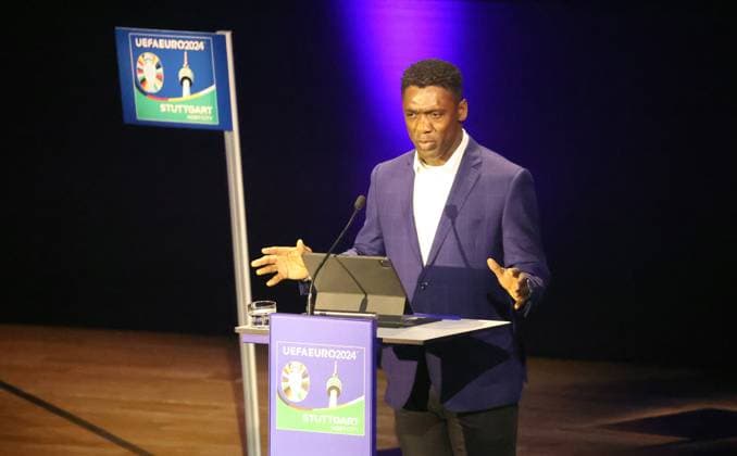 13 11 23 Podium Talk Diversity unites Germany, Stuttgart, 13 11 2023, Football, UEFA Euro 2024, Host City Stuttgart, Podium Talk Diversity unites Clarence Seedorf UEFA Ambassador