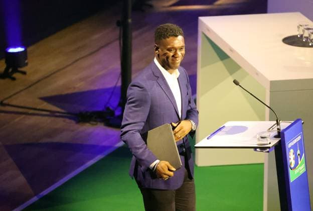 13 11 23 Podium Talk Diversity unites Germany, Stuttgart, 13 11 2023, Football, UEFA Euro 2024, Host City Stuttgart, Podium Talk Diversity unites Clarence Seedorf UEFA Ambassador