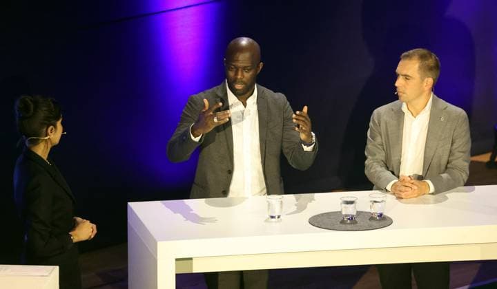 13 11 23 Podium Talk Diversity unites Germany, Stuttgart, 13 11 2023, Football, UEFA Euro 2024, Host City Stuttgart, Podium Talk Diversity unites f l Hans Sarpei former football player , Philipp Lahm Tournament Director UEFA EURO 2024