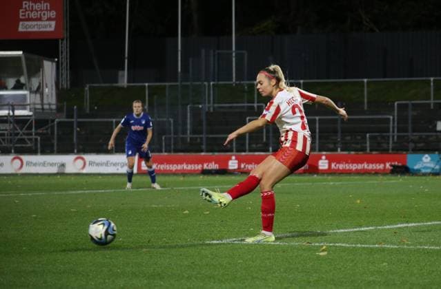 13 11 2023, xgrfx, Soccer 1 Bundesliga Women, 1 FC Köln TSG Hoffenheim emspor, v l Janina Hechler 1 FC Köln DFL DFB REGULATIONS PROHIBIT ANY USE OF PHOTOGRAPHS as IMAGE SEQUENCES and or QUASI VIDEO Köln