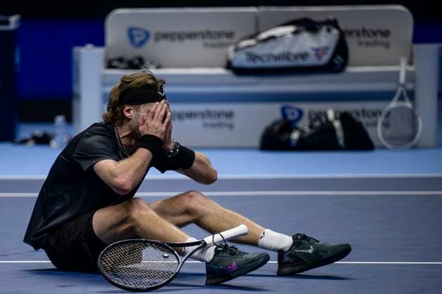Nitto ATP, Tennis Herren Finals - Day Two Andrey Rublev of Russia looks dejected during the round robin singles match against Daniil Medvedev of Russia during day two of the Nitto ATP Finals. Daniil Medvedev of Russia won 6-4, 6-2. Turin Italy Copyright: xNicolòxCampox