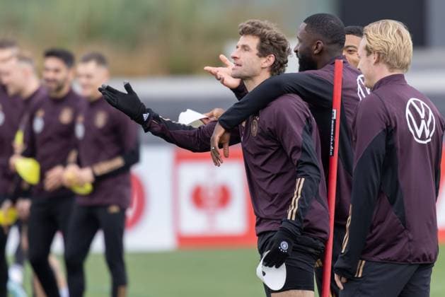 DFB press conference Thomas Müller and Antonio Rüdiger have fun during training Training and press conference of the DFB on November 14, 2023 in Frankfurt am Main , Frankfurt am Main Hessen Germany DFB Campus