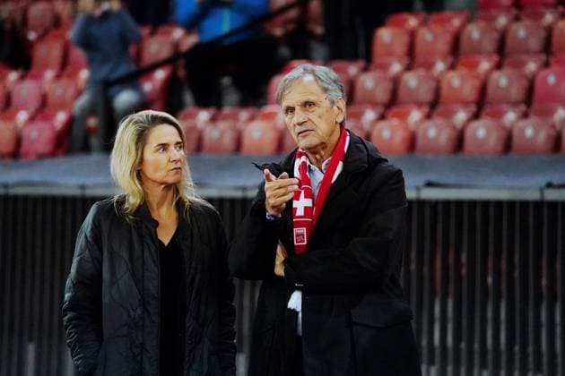 Foto Manuel Geisser 31.10.2023 Fussball Frauen European Womens Championship 2025 Schweiz- Spanien. Bild : Tatjana Haenni Direktorin Schweizer Frauenfussball - Dominic Blanc Praesident Schweizer Fussballverband *** Photo Manuel Geisser 31 10 2023 Football Women European Womens Championship 2025 Switzerland Spain Picture Tatjana Haenni Director Swiss Womens Football Dominic Blanc President Swiss Football Association 