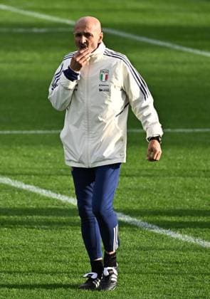 November 14, 2023, Florence, Italy: Head coach of the Italy national team, Nationalteam Luciano Spalletti during a training session of the Italian national soccer team at the Coverciano traning centre near Florence, Italy, 14 November 2023..ANSA CLAUDIO GIOVANNINI UEFA EURO, EM, Europameisterschaft,Fussball 2024 Qualifiers  - ZUMAa110 20231114_zaf_a110_018 Copyright: xClaudioxGiovanninix