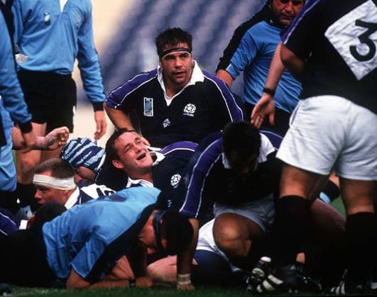,Scotland v Uruguay RWC Rugby World Cup 08 October 1999,Scotland v Uruguay, Budge Pountney and Martin Leslie emerge from a collapsed ruck. Photo: Mark Leech. Glasgow UK *** Schottland gegen Uruguay RWC Rugby World Cup 08. Oktober 1999, Schottland gegen Uruguay, Budge Pountney und Martin Leslie kommen aus einem umgestürzten Ruck heraus Foto Mark Leech Glasgow UK  Copyright: xMarkxLeechxOffside