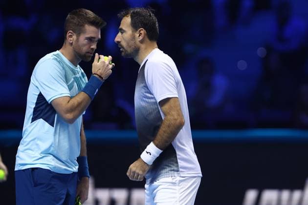 Dodig Krajicek vs Granollers Zeballos Austin Krajicek of USA speaks with Austin Krajicek of USA during the double match between Ivan Dodig of Croatia and Austin Krajicek of USA against Marcel Granollers of Spain and Horacio Zeballos of Argentina on Day Three of the Nitto ATP, Tennis Herren World Tour Finals at Pala Alpitour on November 14, 2023 in Turin, Italy Turin Pala Alpitour Italy Copyright: xMarcoxCanonierox