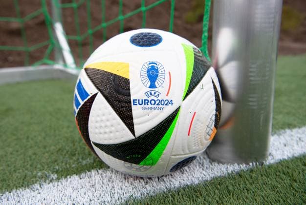 Football, 2023 2024 season, presentation of the official match ball of UEFA Euro 2024, the ball, 15 11 2023, Copyright: xSebastianxRäppold MatthiasxKochx