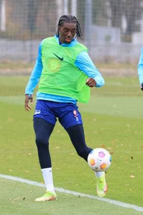 DEU, DFL, 2 FBL Hertha BSC, Training, 15 11 2023, Sportforum, Berlin, DEU, DFL, 2 FBL Hertha BSC, Training, im Bild Kilian Nsona Hertha BSC Berlin 28 DFL regulations prohibit any use of Photographs as image sequences and or quasi video Foto Juergen Engler nordphoto GmbH nordphotoxGmbHx xEngler nph00076