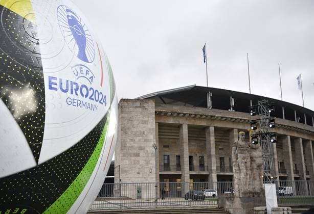 (231115) -- BERLIN, Nov. 15, 2023 -- Photo taken on Nov. 15, 2023 shows a model of the official match ball of UEFA EURO, EM, Europameisterschaft,Fussball 2024 in front of the Olympiastadion in Berlin, Germany. ) (SP)GERMANY-BERLIN-FOOTBALL-EURO 2024-OFFICIAL MATCH BALL-UNVEILING RenxPengfei 