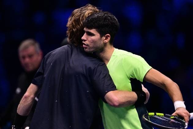 Foto Marco Alpozzi LaPresse 15 Novembre 2023 Torino - Italia - - Tennis Nitto ATP, Tennis Herren Finals - Carlos ALCARAZ (ESP) vs Andrey RUBLEV (RUS) Nella foto: Andrey Rublev (Russia), Carlos Alcaraz (Spain) November 15, 2023 Turin - Italy - Sport - Tennis Nitto ATP Finals - Carlos ALCARAZ (ESP) vs Andrey RUBLEV (RUS) In the pic: Andrey Rublev (Russia), Carlos Alcaraz (Spain)  Copyright: xMarcoxAlpozzi LaPressex