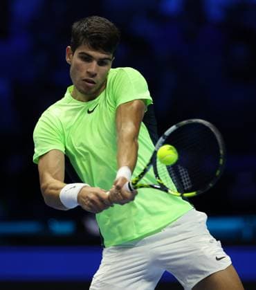 (231116) -- TURIN, Nov. 16, 2023 -- Carlos Alcaraz hits a return the group stage match between Carlos Alcaraz of Spain and Andrey Rublev of Russia at ATP, Tennis Herren Finals tennis tournament in Turin, Italy, Nov. 15, 2023. (Photo by Xinhua) (SP)ITALY-TURIN-TENNIS-ATP FINALS AlbertoxLingria 