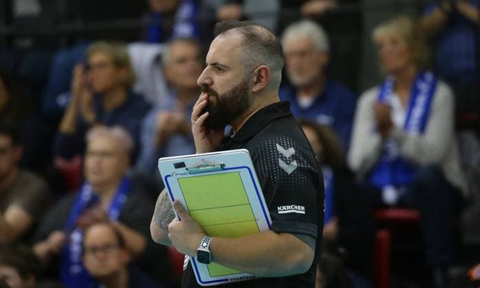 Stuttgart , Volleyball CEV Champions League , Allianz MTV Stuttgart vs Imoco Volley Conegliano , Coach Konstantin Bitter Stgt
