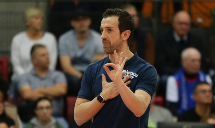 Stuttgart , Volleyball CEV Champions League , Allianz MTV Stuttgart vs Imoco Volley Conegliano , Coach Daniele Santarelli Imoco