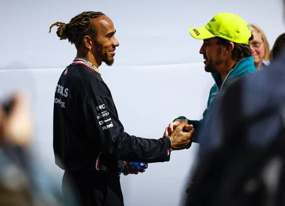 44 Lewis Hamilton GBR, Mercedes AMG Petronas F1 Team , 14 Fernando Alonso ESP, Aston Martin Aramco Cognizant F1 Team , F1 Grand Prix of Las Vegas at Las Vegas Strip Circuit on November 15, 2023 in Las Vegas, United States of America Photo by HOCH ZWEI Las Vegas United States of America
