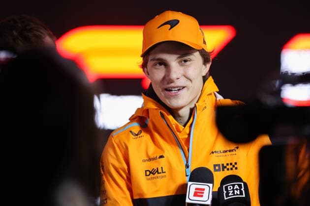 PIASTRI Oscar (aus), McLaren F1 Team MCL60, portrait during the 2023 Formula 1 Heineken Silver Las Vegas Grand Prix, 21th round of the 2023 Formula One World Championship, WM, Weltmeisterschaft from November 17 to 19, 2023 on the Las Vegas Strip Circuit, in Las Vegas, USA - F1 - LAS VEGAS GRAND PRIX 2023 DPPI Panoramic  00123046_AV6_4057