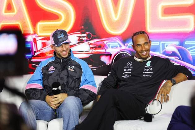 GASLY Pierre (fra), Alpine F1 Team A523, HAMILTON Lewis (gbr), Mercedes AMG F1 Team W14, portrait press conference, PK, Pressekonferenz during the 2023 Formula 1 Heineken Silver Las Vegas Grand Prix, 21th round of the 2023 Formula One World Championship, WM, Weltmeisterschaft from November 17 to 19, 2023 on the Las Vegas Strip Circuit, in Las Vegas, USA - F1 - LAS VEGAS GRAND PRIX 2023 DPPI Panoramic 00123046_AV6_4179