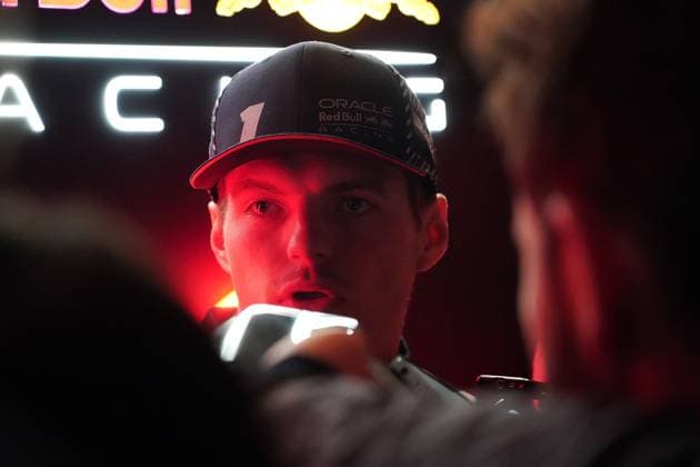 15 11 2023, Las Vegas Street Circuit, Las Vegas, FORMULA 1 HEINEKEN SILVER LAS VEGAS GRAND PRIX 2023 ,in the picture Max Verstappen NLD , Oracle Red Bull Racing answers the journalists questions Las Vegas Las Vegas Street Circuit United States  eu-images-506