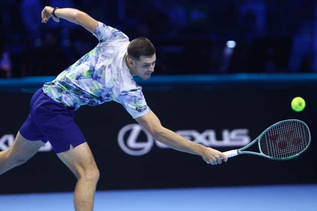 Novak Djokovic vs Hubert Hurkacz Hubert Hurkacz of Poland in action during the Round Robin singles match between Novak Djokovic of Serbia and Hubert Hurkacz of Poland on Day five of the Nitto ATP, Tennis Herren World Tour Finals. Torino Pala Alpitour Italy Copyright: xMarcoxCanonierox