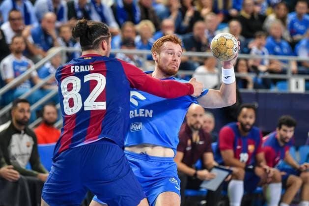 PLOCK 16.11.2023 MECZ 7. KOLEJKA LIGA MISTRZOW PILKA RECZNA MEZCZYZN SEZON 2023 2024 ORLEN WISLA PLOCK - GOG HANDBOL --- MEN™S HALDBALL EHF CHAMPIONS LEAGUE SEASON 2023 2024 MATCH: SPR WISLA PLOCK - FC Barcelona, Barca LUIS FRADE TOMAS PIROCH FOT. JACEK PRONDZYNSKI FOTOPYK NEWSPIX.PL --- Newspix.pl  231116JAC011