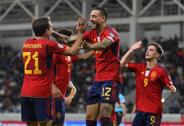 Sport Bilder des Tages Cyprus Spain 2024 Soccer Spain s players celebrate scoring a goal during the Euro 2024 Group A qualifying football match between Cyprus and Spain at the Alfamega Stadium in Limassol. Cyprus, Thursday, November 16, 2023. Limassol Cyprus  Copyright: xDanilxShamkinx originalFilename:shamkin-notitle231116_npnY7.jpg