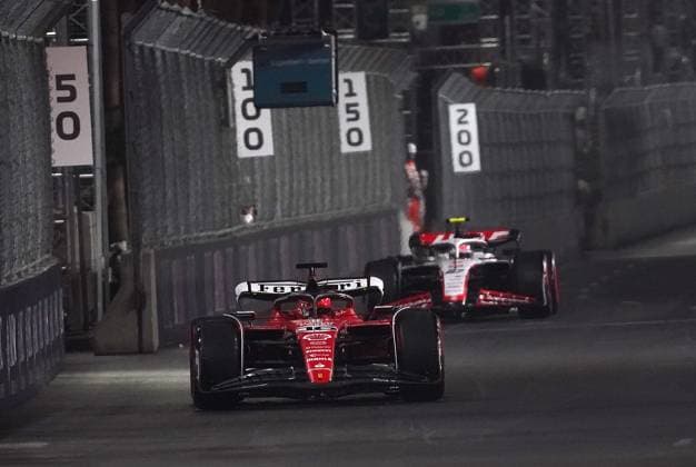 FORMULA 1 HEINEKEN SILVER LAS VEGAS GRAND PRIX 2023 16 11 2023, Las Vegas Street Circuit, Las Vegas, FORMULA 1 HEINEKEN SILVER LAS VEGAS GRAND PRIX 2023 ,in the picture Charles Leclerc MCO , Scuderia Ferrari, Nico Hülkenberg DEU , MoneyGram Haas F1 Team nordphotoxGmbHx xBratic nph00250