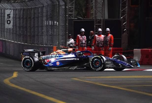 16 11 2023, Las Vegas Street Circuit, Las Vegas, FORMULA 1 HEINEKEN SILVER LAS VEGAS GRAND PRIX 2023 ,in the picture Alexander Albon GBR , Williams Racing Las Vegas Las Vegas Street Circuit United States  eu-images-506