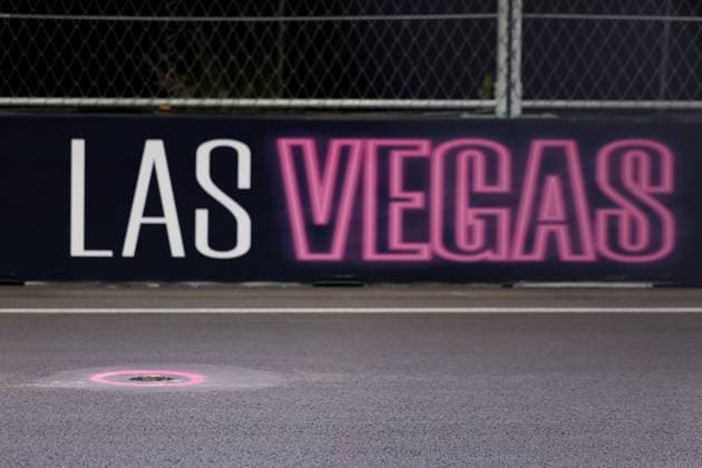 16th November 2023; Las Vegas, Nevada, USA. F1 Grand Prix of USA, Las Vegas; Practice Sessions; Storm drains are circled for repair before practice session 2 starts  ActionPlus12576696 ShaunxBrooks