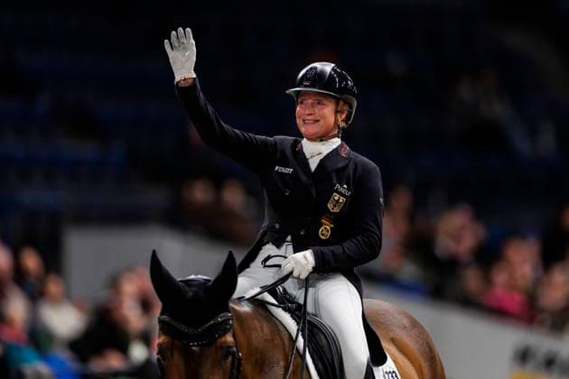 Bilder des Jahres 2023, Sport 11 November Sport Themen der Woche KW46 STUTTGART - German Masters 2023, STUTTGART - German Masters 2023 WERTH Isabell (GER), Emilio FEI Dressage World Cupâ ¢ 2023 2024 Grand Prix Qualifikation zur Grand Prix Kür Preis der Firma Abelein Event Service Stuttgart, Hanns-Martin-Schleyer-Halle 17. November 2023 - *** STUTTGART German Masters 2023, STUTTGART German Masters 2023 WERTH Isabell GER , Emilio FEI Dressage World Cupâ ¢ 2023 2024 Grand Prix Qualifier for the Grand Prix Freestyle Prize of Abelein Event Service Stuttgart, Hanns Martin Schleyer Halle 17 November 2023