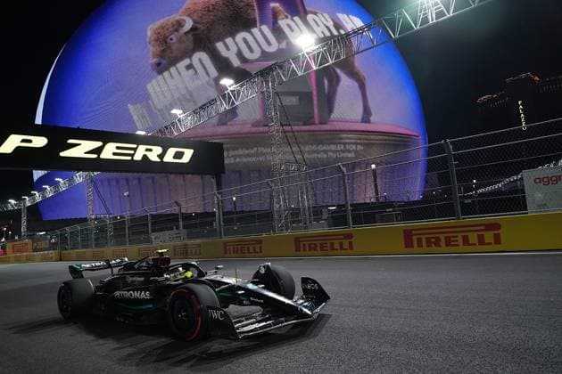 17 11 2023, Las Vegas Street Circuit, Las Vegas, FORMULA 1 HEINEKEN SILVER LAS VEGAS GRAND PRIX 2023 ,in the picture Lewis Hamilton GBR , Mercedes AMG Petronas F1 Team Las Vegas Las Vegas Street Circuit United States  eu-images-506