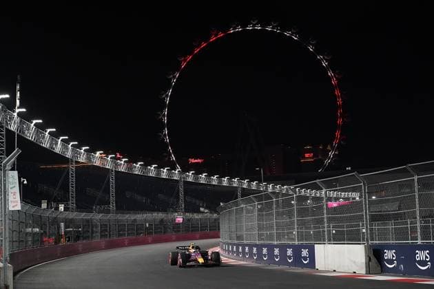 FORMULA 1 HEINEKEN SILVER LAS VEGAS GRAND PRIX 2023 17 11 2023, Las Vegas Street Circuit, Las Vegas, FORMULA 1 HEINEKEN SILVER LAS VEGAS GRAND PRIX 2023 ,in the picture Sergio Perez MEX , Oracle Red Bull Racing nordphotoxGmbHx xBratic nph00250