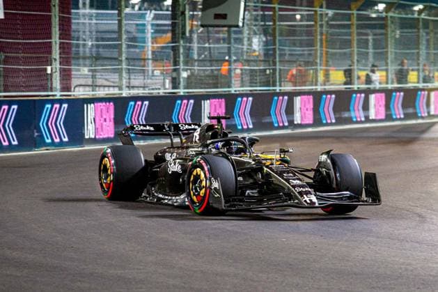 November 17, 2023, Las Vegas, Nevada, USA: Valtteri Bottas (FIN) Alfa Romeo C43..during FORMULA 1 HEINEKEN SILVER LAS VEGAS GRAND PRIX 2023 - Nov 17 to 19 2023 Las Vega, Nevada, USA Las Vegas USA - ZUMAm217 20231117_zsp_m217_022 Copyright: xAlessioxDexMarcox