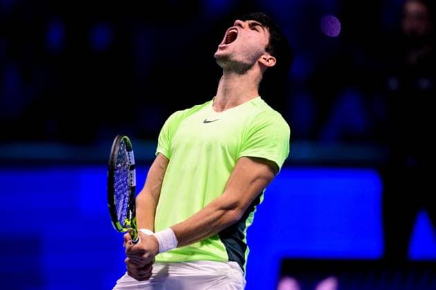 Bilder des Jahres 2023, Sport 11 November Sport Themen der Woche KW46 Sport Bilder des Tages Foto Marco Alpozzi LaPresse 17 Novembre 2023 Torino - Italia - - Tennis Nitto ATP, Tennis Herren Finals - Carlos ALCARAZ (ESP) vs Daniil MEDVEDEV (RUS) Nella foto: Carlos Alcaraz (Spain) esulta per la vittoria November 17, 2023 Turin - Italy - Sport - Tennis Nitto ATP Finals - Carlos ALCARAZ (ESP) vs Daniil MEDVEDEV (RUS) In the pic: Carlos Alcaraz (Spain) celebrate  Copyright: xMarcoxAlpozzi LaPressex