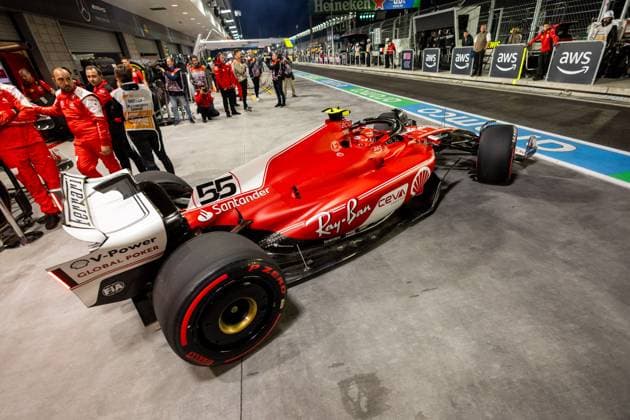 LAS VEGAS, NV - NOVEMBER 16: Ferrari driver Carlos Sainz (55) of Spain drives out of the garage during P2 practice at the F1 Las Vegas Grand Prix on Thursday, November 16 on the Las Vegas Street Circuit in Las Vegas, NV. (Photo by Bob Kupbens Icon Sportswire) AUTO: NOV 16 F1 Las Vegas Grand Prix EDITORIAL USE ONLY Icon231117065