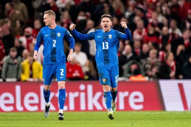 231117 Erik Janza of Slovenia celebrates after 1 1 during the UEFA Euro Qualifier football match between Denmark and Slovenia on November 17, 2023 in Copenhagen Photo Petter Arvidson BILDBYRAN kod PA PA0689 fotboll football soccer fotball em kval uefa euro qualifier emkval em kvalifisering denmark slovenia bbeng jubel  Copyright: PETTERxARVIDSON BB231117PA033