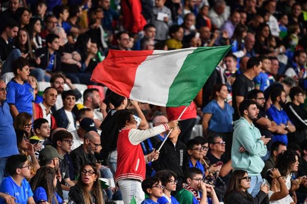 IPP20231014 Football - soccer: UEFA EURO, EM, Europameisterschaft,Fussball 2024, Qualifying Round Group C, Italy - Malta, i tifosi allo Stadio San Nicola di Bari (Verwendung nur in Deutschland - GERMANY ONLY) *** IPP20231014 Football soccer UEFA EURO 2024, Qualifying Round Group C, Italy Malta, i tifosi allo Stadio San Nicola di Bari Use only in Germany GERMANY ONLY 
