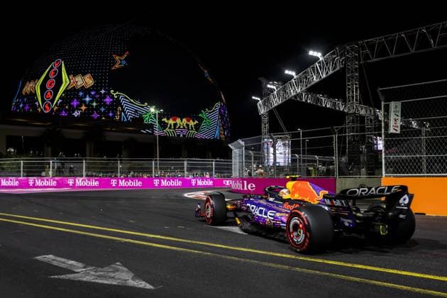 LAS VEGAS - Sergio Perez (Red Bull Racing) during the 3rd free practice prior to the Las Vegas Formula 1 Grand Prix at the Las Vegas Strip Circuit in Nevada. ANP SEM VAN DER WAL F1 Grand Prix of Las Vegas - Practice 2022 23 xVIxANPxSportx xxANPxIVx 484153029 originalFilename: 484153029.jpg