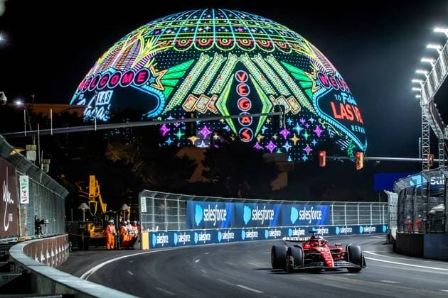 F1 Grand Prix of Las Vegas - Qualifying Charles Leclerc of Monaco driving the (16) Scuderia Ferrari SF-23 Ferrari during the Formula 1 Heineken silver Las Vegas Grand Prix 2023 on November 17th, 2023 in Las Vegas USA Las Vegas Nevada United States  Copyright: xAlessioxMorgesex originalFilename:morgese-formula1231117_nppFM.jpg