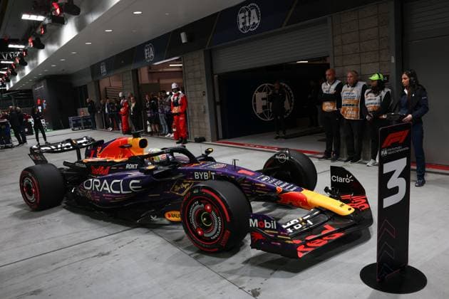 F1 Las Vegas Grand Prix 2023 Qualifying Max Verstappen of Red Bull Racing after qualifying ahead of the Formula 1 Las Vegas Grand Prix at Las Vegas Strip Circuit in Las Vegas, United States on November 18, 2023. Las Vegas United States  Copyright: xJakubxPorzyckix originalFilename:porzycki-f1lasveg231118_npofw.jpg