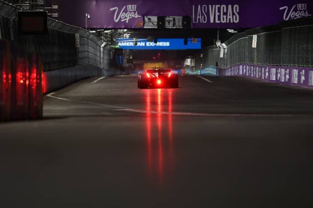 F1 Las Vegas Grand Prix 2023 Qualifying Qualifying ahead of the Formula 1 Las Vegas Grand Prix at Las Vegas Strip Circuit in Las Vegas, United States on November 18, 2023. Las Vegas United States  Copyright: xJakubxPorzyckix originalFilename:porzycki-f1lasveg231118_npOpA.jpg