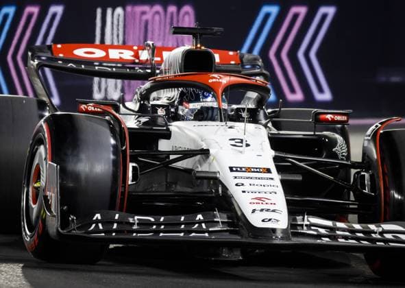 LAS VEGAS - Daniel Ricciardo (AlphaTauri) during qualifying prior to the Las Vegas Formula 1 Grand Prix at the Las Vegas Strip Circuit in Nevada. ANP SEM VAN DER WAL F1 Grand Prix of Las Vegas - Qualifying 2022 23 xVIxANPxSportx xxANPxIVx 484162418 originalFilename: 484162418.jpg