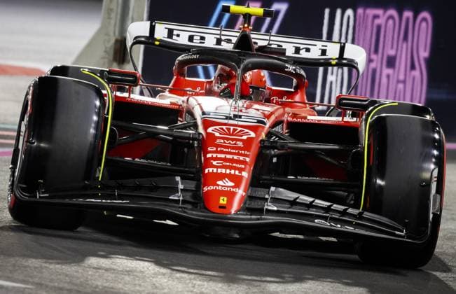 LAS VEGAS - Carlos Sainz (Ferrari) during qualifying prior to the Las Vegas Formula 1 Grand Prix at the Las Vegas Strip Circuit in Nevada. ANP SEM VAN DER WAL F1 Grand Prix of Las Vegas - Qualifying 2022 23 xVIxANPxSportx xxANPxIVx 484162433 originalFilename: 484162433.jpg