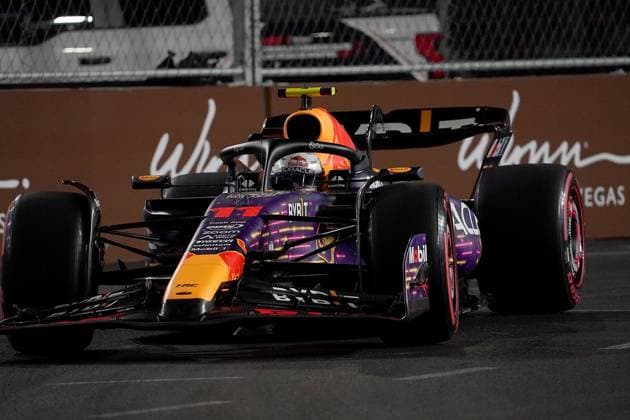 FORMULA 1 HEINEKEN SILVER LAS VEGAS GRAND PRIX 2023 18 11 2023, Las Vegas Street Circuit, Las Vegas, FORMULA 1 HEINEKEN SILVER LAS VEGAS GRAND PRIX 2023 ,in the picture Sergio Perez MEX , Oracle Red Bull Racing nordphotoxGmbHx xBratic nph00250