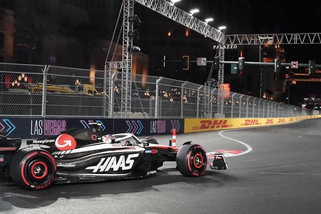18 11 2023, Las Vegas Street Circuit, Las Vegas, FORMULA 1 HEINEKEN SILVER LAS VEGAS GRAND PRIX 2023 ,in the picture Nico Hülkenberg DEU , MoneyGram Haas F1 Team Las Vegas Las Vegas Street Circuit United States  eu-images-506